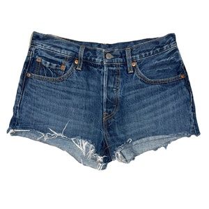 LEVI • 501 Denim Shorts